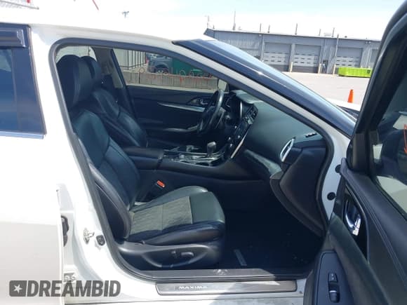 ✅ 2016 Nissan Maxima SV • VIN: 1N4AA6AP4GC396173 • Лот: 42094529. Опубликован ранее на IAAI с пробегом 137 397 миль. Бесплатный доступ к архиву аукционных продаж из США и подробный отчёт об истории автомобиля на DreamBid. Изображение 5.