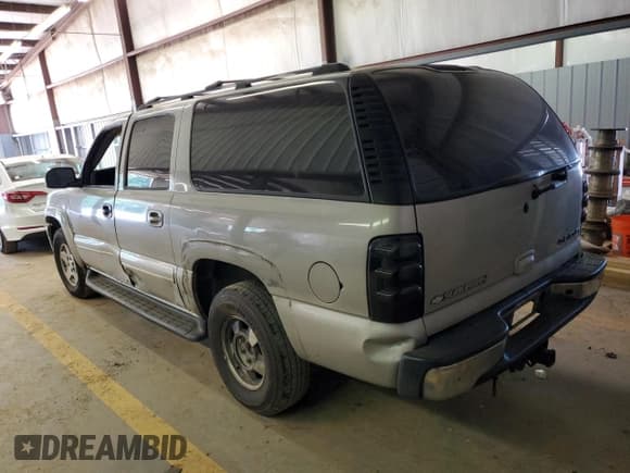 ✅ 2004 Chevrolet Suburban LT • VIN: 1GNEC16Z34J179585 • Лот: 60491664. Опубликован ранее на Copart с пробегом Не указан. Бесплатный доступ к архиву аукционных продаж из США и подробный отчёт об истории автомобиля на DreamBid. Изображение 2.