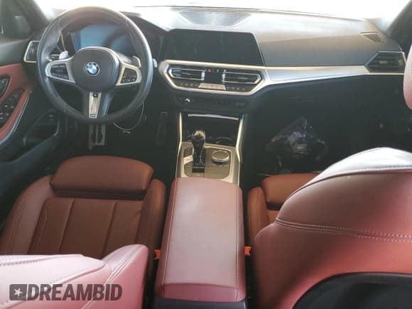 ✅ 2022 BMW 3 Series 330i xDrive • VIN: 3MW5R7J04N8C67560 • Lot: 92318975. Wystawiony na Copart z przebiegiem 42 387 mil. Bezpłatny archiwum sprzedaży aukcyjnych z USA i szczegółowy raport historii pojazdu na DreamBid. Zdjęcie 8.