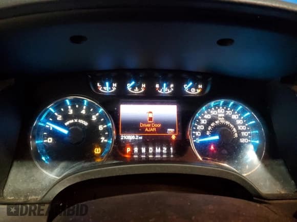 ✅ 2013 Ford F-150 XLT • VIN: 1FTFX1EF6DFB35771 • Лот: 90535855. Опубликован ранее на Copart с пробегом 210 896 миль. Бесплатный доступ к архиву аукционных продаж из США и подробный отчёт об истории автомобиля на DreamBid. Изображение 9.