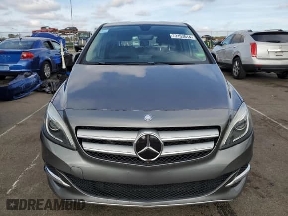✅ 2014 Mercedes-Benz B Electric Drive • VIN: WDDVP9AB9EJ001645 • Лот: 73153614. Опубликован ранее на Copart с пробегом 69 568 миль. Бесплатный доступ к архиву аукционных продаж из США и подробный отчёт об истории автомобиля на DreamBid. Изображение 5.