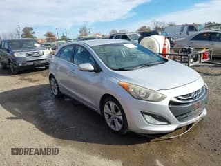 ✅ 2013 Hyundai Elantra • VIN: KMHD35LEXDU105636 • Lot: 43611336. Wystawiony na IAAI z przebiegiem 112 880 mil. Bezpłatny archiwum sprzedaży aukcyjnych z USA i szczegółowy raport historii pojazdu na DreamBid. Zdjęcie 1.