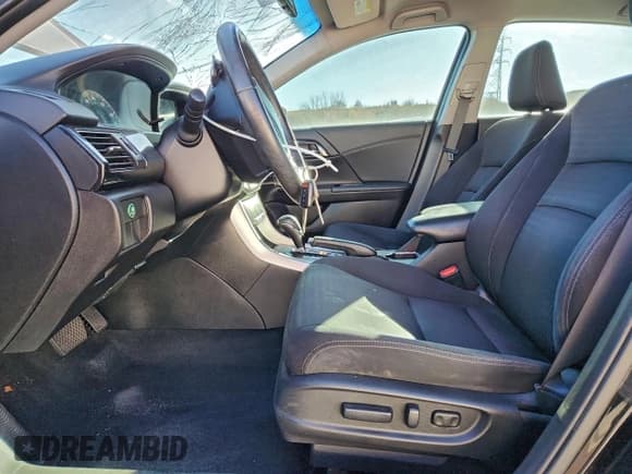 ✅ 2015 Honda Accord Sport • VIN: 1HGCR2F51FA094198 • Лот: 94291705. Опубликован ранее на Copart с пробегом 156 171 миль. Бесплатный доступ к архиву аукционных продаж из США и подробный отчёт об истории автомобиля на DreamBid. Изображение 7.