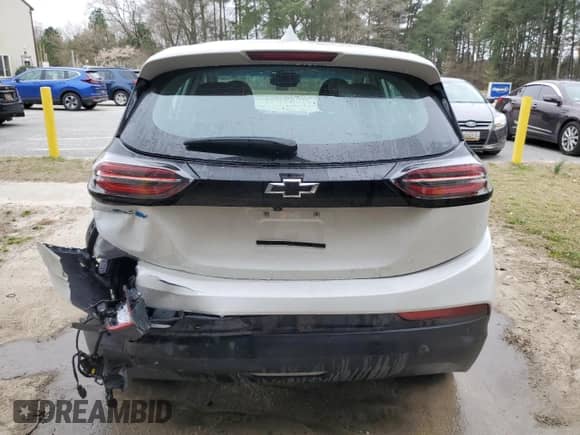 2023 Chevrolet Bolt EV 1LT z VIN 1G1FW6S02P4174978, wystawiony jako Copart lot #48132164 z przebiegiem 7 453 mil mil oraz . Historia ofert i sprzedaży dostępna na DreamBid. Obrazek 6.