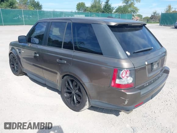 ✅ 2010 Land Rover Range Rover Sport SC • VIN: SALSH2E49AA230665 • Lot: 43359212. Wystawiony na IAAI z przebiegiem 177 496 mil. Bezpłatny archiwum sprzedaży aukcyjnych z USA i szczegółowy raport historii pojazdu na DreamBid. Zdjęcie 3.