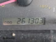 ✅ 2003 Toyota Sequoia SR5 • VIN: 5TDZT34A43S200500 • Лот: 43606322. Опубликован ранее на IAAI с пробегом 261 303 миль. Бесплатный доступ к архиву аукционных продаж из США и подробный отчёт об истории автомобиля на DreamBid. Изображение 16.