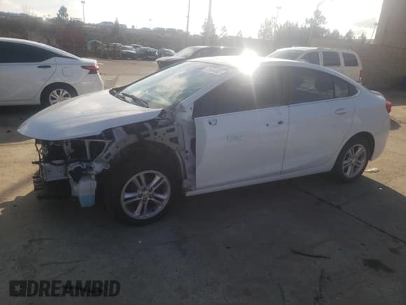 ✅ 2017 Chevrolet Cruze LT • VIN: 1G1BE5SM6H7173265 • Lot: 72504492. Listed on Copart with 61,114 mi. Free auction sales archive from the USA and detailed vehicle history report at DreamBid. Image 1.