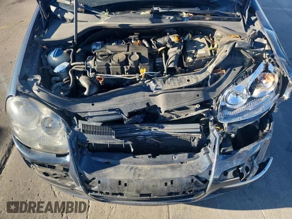 ✅ 2006 Volkswagen Jetta Edition • VIN: 3VWFT81K66M848855 • Lot: 82519285. Wystawiony na Copart z przebiegiem 243 689 mil. Bezpłatny archiwum sprzedaży aukcyjnych z USA i szczegółowy raport historii pojazdu na DreamBid. Zdjęcie 11.