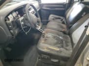 ✅ 2004 Dodge 2500 ST • VIN: 3D7KA28D24G281010 • Lot: 77801814. Wystawiony na Copart z przebiegiem Nie podano. Bezpłatny archiwum sprzedaży aukcyjnych z USA i szczegółowy raport historii pojazdu na DreamBid. Zdjęcie 7.