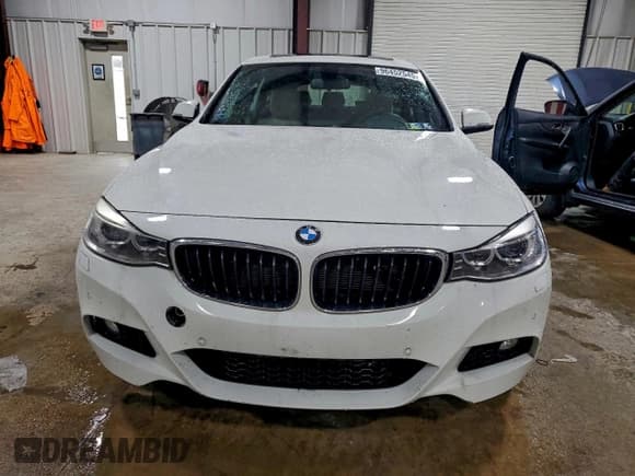 ✅ 2015 BMW 3 Series 328i Gran Turismo xDrive • VIN: WBA3X5C51FD560234 • Lot: 96452545. Listed on Copart with 121,596 mi. Free auction sales archive from the USA and detailed vehicle history report at DreamBid. Image 5.