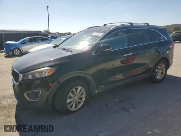 ✅ 2016 Kia Sorento LX • VIN: 5XYPGDA34GG061351 • Lot: 93342815. Wystawiony na Copart z przebiegiem 181 369 mil. Bezpłatny archiwum sprzedaży aukcyjnych z USA i szczegółowy raport historii pojazdu na DreamBid. Zdjęcie 1.
