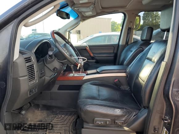 ✅ 2004 Infiniti QX56 • VIN: 5N3AA08C14N809289 • Lot: 55020045. Listed on Copart with 260,057 mi. Free auction sales archive from the USA and detailed vehicle history report at DreamBid. Image 7.