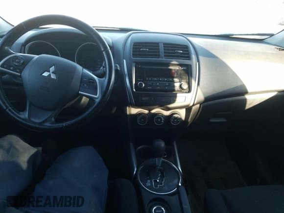 ✅ 2014 Mitsubishi Outlander Sport SE • VIN: 4A4AJ3AU5EE601413 • Lot: 80014824. Listed on Copart with 323,561 mi. Free auction sales archive from the USA and detailed vehicle history report at DreamBid. Image 8.