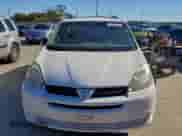 2005 Toyota Sienna LE z VIN 5TDZA23C35S293886, wystawiony jako Copart lot #90938105 z przebiegiem 133 550 mil mil oraz Szkoda całkowita • Salvage title. Historia ofert i sprzedaży dostępna na DreamBid. Obrazek 5.