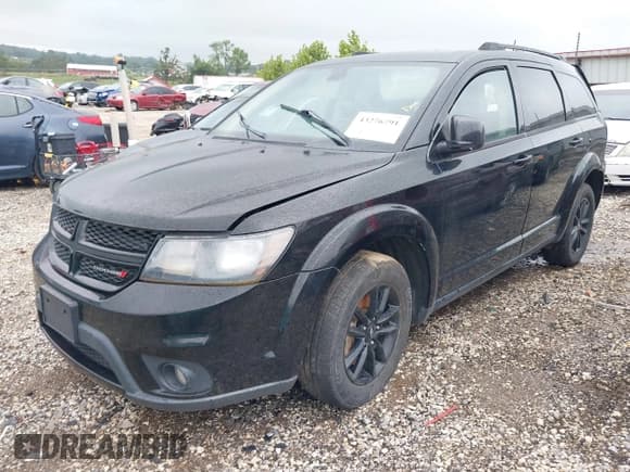 ✅ 2019 Dodge Journey SE • VIN: 3C4PDCBB4KT779508 • Lot: 43276791. Wystawiony na IAAI z przebiegiem 79 578 mil. Bezpłatny archiwum sprzedaży aukcyjnych z USA i szczegółowy raport historii pojazdu na DreamBid. Zdjęcie 18.