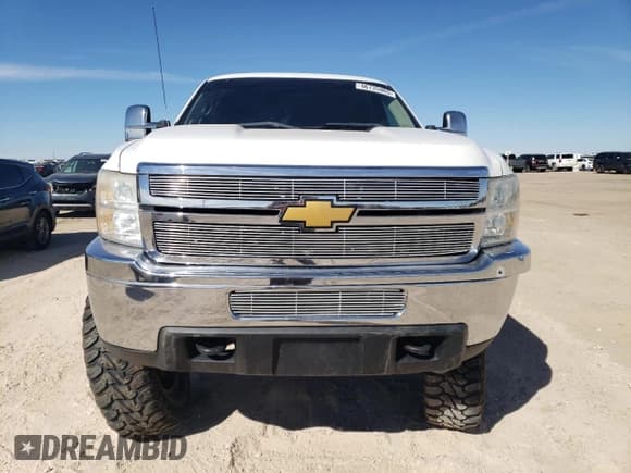 ✅ 2012 Chevrolet Silverado 2500HD LT • VIN: 1GC1KXE88CF114318 • Lot: 46735965. Wystawiony na Copart z przebiegiem 141 061 mil. Bezpłatny archiwum sprzedaży aukcyjnych z USA i szczegółowy raport historii pojazdu na DreamBid. Zdjęcie 5.