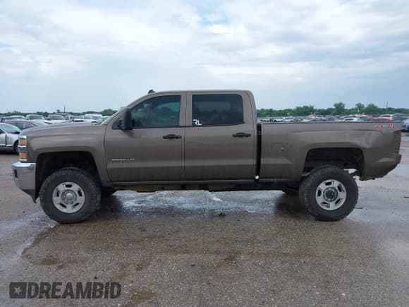 ✅ 2015 Chevrolet Silverado 2500HD LT • VIN: 1GC1KVEG0FF131663 • Lot: 42117911. Listed on IAAI with 144,511 mi. Free auction sales archive from the USA and detailed vehicle history report at DreamBid. Image 14.
