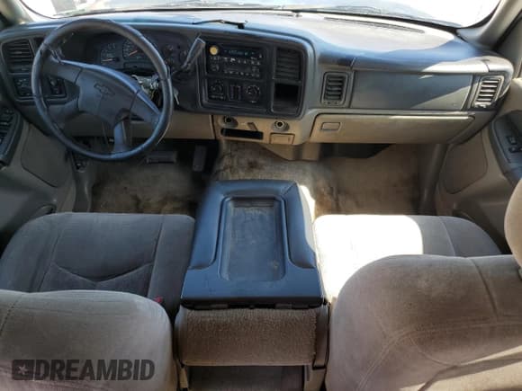 ✅ 2003 Chevrolet Tahoe LS • VIN: 1GNEC13V43R249533 • Lot: 51801025. Wystawiony na Copart z przebiegiem 422 286 mil. Bezpłatny archiwum sprzedaży aukcyjnych z USA i szczegółowy raport historii pojazdu na DreamBid. Zdjęcie 8.