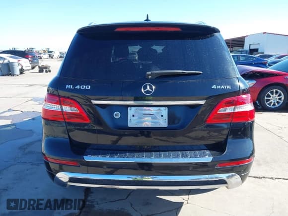 ✅ 2015 Mercedes-Benz M 400 • VIN: 4JGDA5GB1FA510309 • Lot: 41603810. Listed on IAAI with 109,391 mi. Free auction sales archive from the USA and detailed vehicle history report at DreamBid. Image 17.