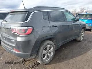✅ 2019 Jeep Compass Latitude • VIN: 3C4NJDBB0KT742445 • Lot: 43689013. Listed on IAAI with 104,974 mi. Free auction sales archive from the USA and detailed vehicle history report at DreamBid. Image 4.