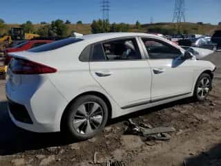 2019 Hyundai Ioniq с VIN KMHC65LD0KU181258, выставлен на аукционе Copart как лот 74049004 с пробегом Не указан миль и Списание • Salvage title. История ставок и продаж доступна на DreamBid. Изображение 3.