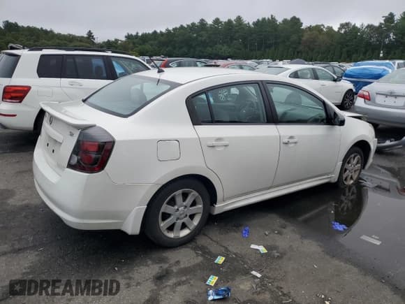 ✅ 2010 Nissan Sentra S • VIN: 3N1AB6AP3AL646962 • Lot: 81111295. Listed on Copart with 155,201 mi. Free auction sales archive from the USA and detailed vehicle history report at DreamBid. Image 3.