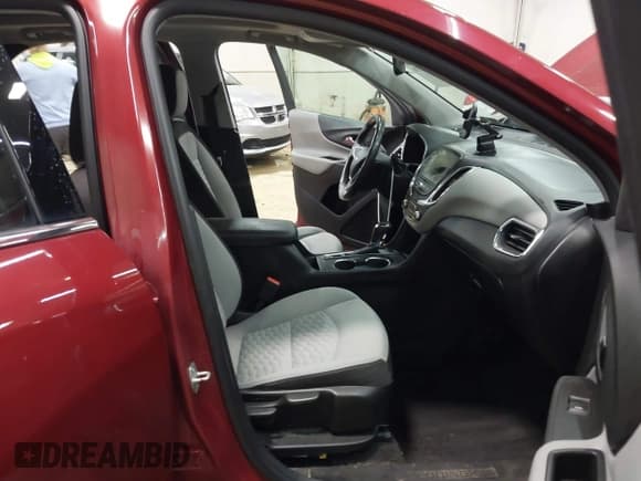 ✅ 2019 Chevrolet Equinox LT • VIN: 2GNAXVEX1K6245796 • Лот: 43596278. Опубликован ранее на IAAI с пробегом 91 639 миль. Бесплатный доступ к архиву аукционных продаж из США и подробный отчёт об истории автомобиля на DreamBid. Изображение 5.