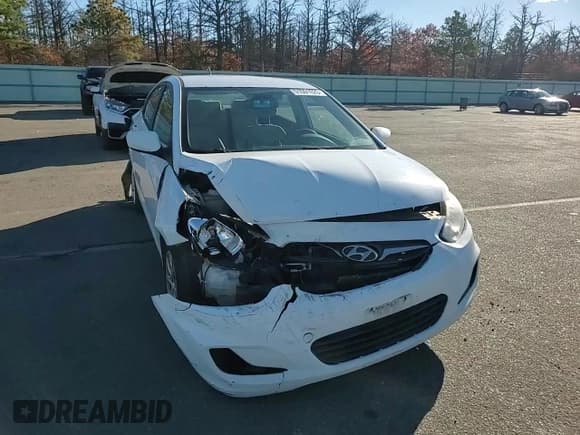 ✅ 2014 Hyundai Accent GLS • VIN: KMHCT4AE7EU691559 • Лот: 91091625. Опубликован ранее на Copart с пробегом 230 060 миль. Бесплатный доступ к архиву аукционных продаж из США и подробный отчёт об истории автомобиля на DreamBid. Изображение 13.