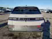 ✅ 2022 Hyundai Ioniq 5 SE Standard Range • VIN: KM8KM4AB8NU095598 • Lot: 86716995. Wystawiony na Copart z przebiegiem 50 117 mil. Bezpłatny archiwum sprzedaży aukcyjnych z USA i szczegółowy raport historii pojazdu na DreamBid. Zdjęcie 6.