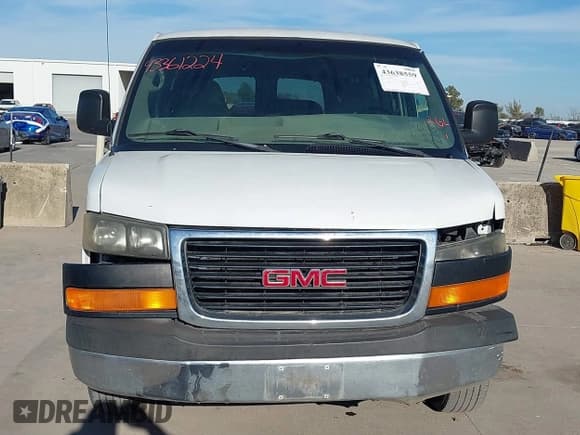 ✅ 2004 GMC Savana • VIN: 1GJGG25U241127181 • Lot: 43638559. Listed on IAAI with 292,294 mi. Free auction sales archive from the USA and detailed vehicle history report at DreamBid. Image 12.