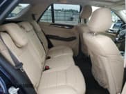 ✅ 2016 Mercedes-Benz GLE 400 • VIN: 4JGDA5GB3GA743979 • Lot: 89817755. Wystawiony na Copart z przebiegiem 82 292 mil. Bezpłatny archiwum sprzedaży aukcyjnych z USA i szczegółowy raport historii pojazdu na DreamBid. Zdjęcie 11.