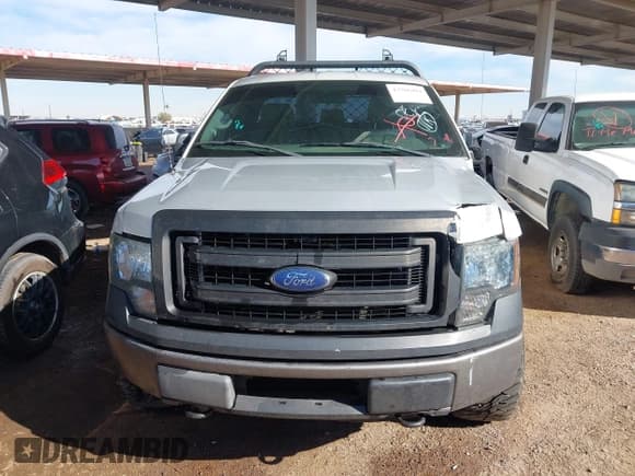 ✅ 2013 Ford F-150 XL • VIN: 1FTMF1EM9DKE19119 • Lot: 43766404. Wystawiony na IAAI z przebiegiem 345 229 mil. Bezpłatny archiwum sprzedaży aukcyjnych z USA i szczegółowy raport historii pojazdu na DreamBid. Zdjęcie 11.