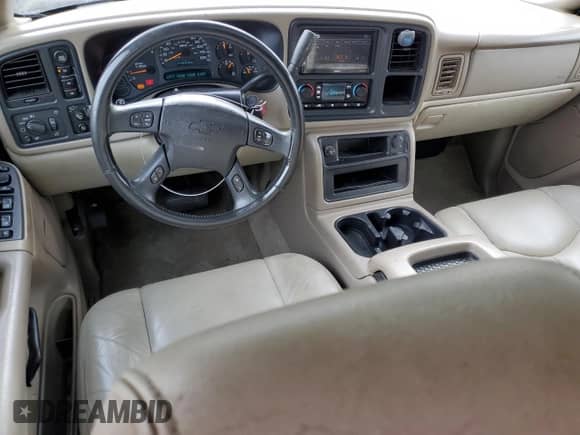 2004 Chevrolet Suburban LT with VIN 3GNFK16Z54G136147, listed as a Copart auction lot 90656025 with 276,064 mi miles and Clean title. Bid and sale history available at DreamBid. Image 8.