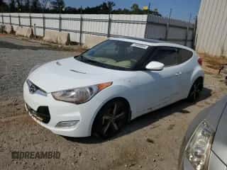 2013 Hyundai Veloster w/Gray Int с VIN KMHTC6AD9DU138039, выставлен на аукционе Copart как лот 75093064 с пробегом Не указан миль и Списание • Salvage title. История ставок и продаж доступна на DreamBid. Изображение 1.