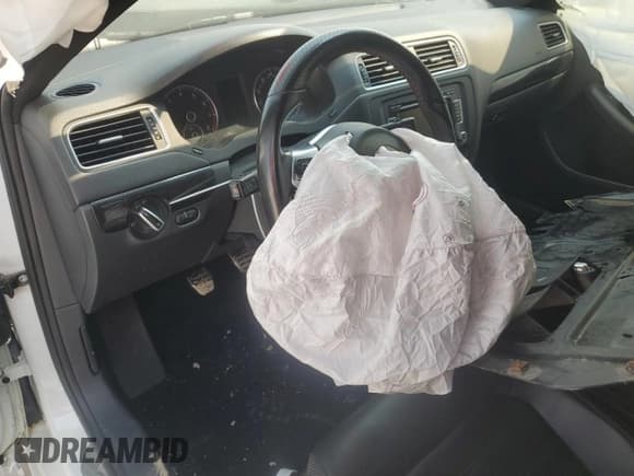 ✅ 2014 Volkswagen Jetta GLI • VIN: 3VW5T7AJ2EM298159 • Lot: 67119885. Listed on Copart with Not provided. Free auction sales archive from the USA and detailed vehicle history report at DreamBid. Image 8.