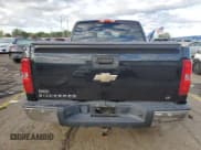 ✅ 2011 Chevrolet Silverado 1500 LT • VIN: 3GCPKSE3XBG329617 • Лот: 85758275. Опубликован ранее на Copart с пробегом 80 032 миль. Бесплатный доступ к архиву аукционных продаж из США и подробный отчёт об истории автомобиля на DreamBid. Изображение 6.