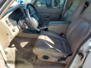 ✅ 1999 Ford Explorer XLT • VIN: 1FMDU32P2XZA60512 • Lot: 92122765. Listed on Copart with 174,431 mi. Free auction sales archive from the USA and detailed vehicle history report at DreamBid. Image 7.