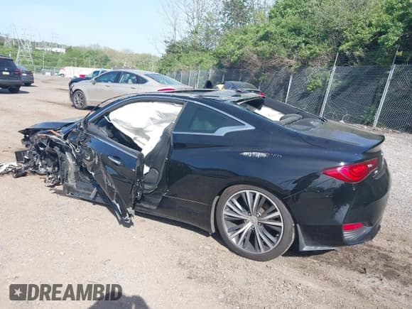 ✅ 2018 Infiniti Q60 Luxe • VIN: JN1EV7EL9JM391598 • Lot: 42137669. Wystawiony na IAAI z przebiegiem 75 000 mil. Bezpłatny archiwum sprzedaży aukcyjnych z USA i szczegółowy raport historii pojazdu na DreamBid. Zdjęcie 3.