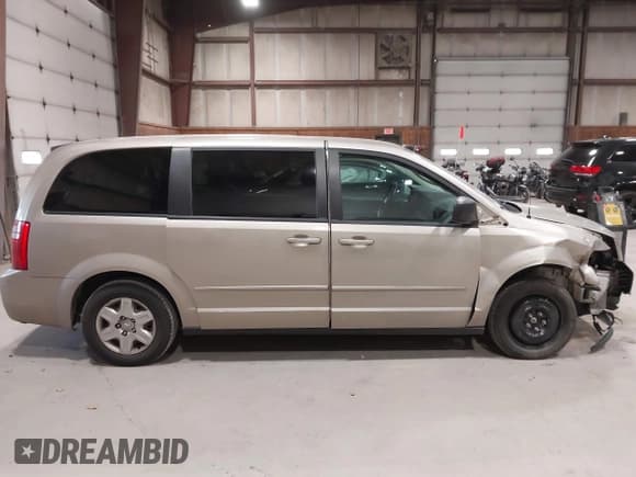 ✅ 2009 Dodge Grand Caravan SE • VIN: 1D8HN44E89B511766 • Lot: 43777046. Listed on IAAI with 62,960 mi. Free auction sales archive from the USA and detailed vehicle history report at DreamBid. Image 13.