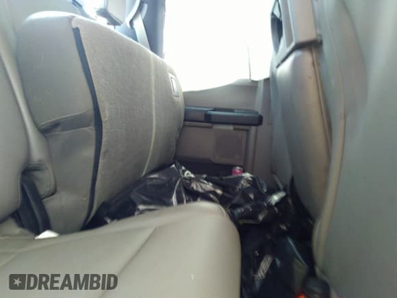 ✅ 2015 Ford F-150 XL • VIN: 1FTEX1CP2FKE07332 • Лот: 42320961. Опубликован ранее на IAAI с пробегом 173 792 миль. Бесплатный доступ к архиву аукционных продаж из США и подробный отчёт об истории автомобиля на DreamBid. Изображение 8.