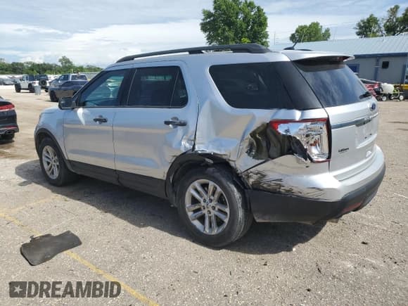 ✅ 2015 Ford Explorer • VIN: 1FM5K7B88FGC28545 • Lot: 62856845. Listed on Copart with 81,926 mi. Free auction sales archive from the USA and detailed vehicle history report at DreamBid. Image 2.