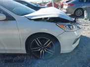 ✅ 2017 Honda Accord Sport SE • VIN: 1HGCR2F14HA078304 • Лот: 43641869. Опубликован ранее на IAAI с пробегом 113 098 миль. Бесплатный доступ к архиву аукционных продаж из США и подробный отчёт об истории автомобиля на DreamBid. Изображение 17.