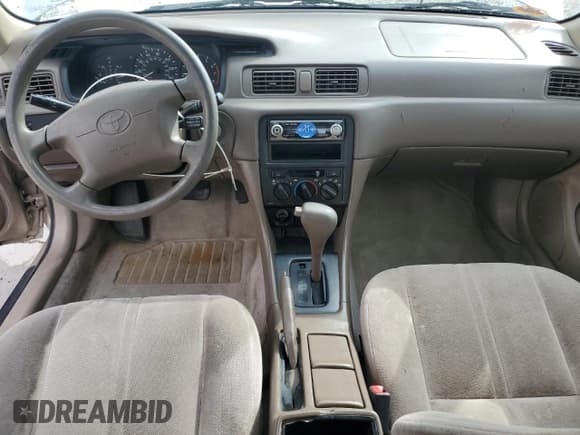 ✅ 1998 Toyota Camry LE • VIN: 4T1BG22K4WU192244 • Lot: 87400515. Listed on Copart with 178,878 mi. Free auction sales archive from the USA and detailed vehicle history report at DreamBid. Image 8.