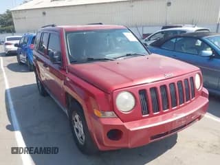 ✅ 2008 Jeep Patriot Sport • VIN: 1J8FT28088D703943 • Lot: 42738705. Wystawiony na IAAI z przebiegiem 195 234 mil. Bezpłatny archiwum sprzedaży aukcyjnych z USA i szczegółowy raport historii pojazdu na DreamBid. Zdjęcie 1.