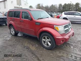 2008 Dodge Nitro SLT z VIN 1D8GU58K28W102173, wystawiony jako IAAI lot #41727200 z przebiegiem 134 293 mil mil oraz . Historia ofert i sprzedaży dostępna na DreamBid. Obrazek 1.