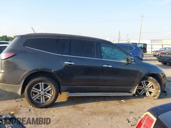 ✅ 2015 Chevrolet Traverse LT • VIN: 1GNKRHKD6FJ374121 • Lot: 43220608. Wystawiony na IAAI z przebiegiem Nie podano. Bezpłatny archiwum sprzedaży aukcyjnych z USA i szczegółowy raport historii pojazdu na DreamBid. Zdjęcie 14.