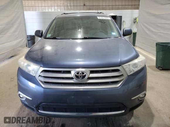 ✅ 2011 Toyota Highlander • VIN: 5TDBK3EH5BS079460 • Лот: 81057285. Опубликован ранее на Copart с пробегом 140 708 миль. Бесплатный доступ к архиву аукционных продаж из США и подробный отчёт об истории автомобиля на DreamBid. Изображение 5.