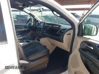 ✅ 2017 Dodge Grand Caravan SXT • VIN: 2C4RDGCG8HR664741 • Лот: 43455831. Опубликован ранее на IAAI с пробегом 150 208 миль. Бесплатный доступ к архиву аукционных продаж из США и подробный отчёт об истории автомобиля на DreamBid. Изображение 5.