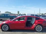 ✅ 2021 Tesla Model 3 Long Range • VIN: 5YJ3E1EB6MF879669 • Lot: 42332384. Wystawiony na IAAI z przebiegiem 81 548 mil. Bezpłatny archiwum sprzedaży aukcyjnych z USA i szczegółowy raport historii pojazdu na DreamBid. Zdjęcie 20.