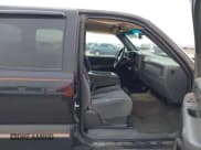 ✅ 2006 Chevrolet Silverado 1500 LT1 • VIN: 2GCEK13T561133233 • Лот: 43387481. Опубликован ранее на IAAI с пробегом 199 923 миль. Бесплатный доступ к архиву аукционных продаж из США и подробный отчёт об истории автомобиля на DreamBid. Изображение 5.